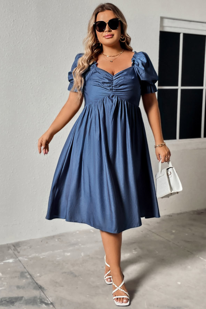 La Marilyne Ruched Sweetheart Neck Dress